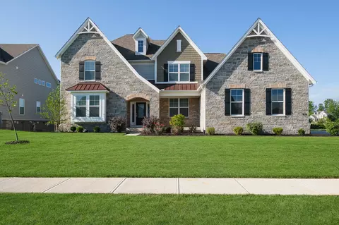 2731 Maple Creek Dr, Westfield, IN 46074
