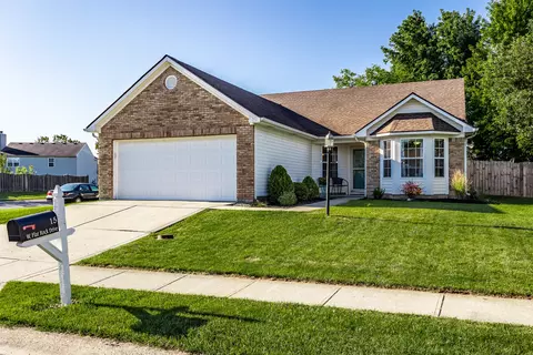 15 W Flat Rock Dr, Westfield, IN 46074
