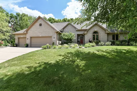 4551 Riviera Ct, Greenwood, IN 46142