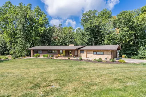 73 Beauvoir Cir, Anderson, IN 46011