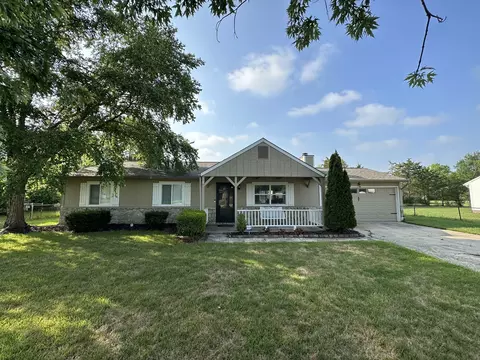 8319 Castle Farms Rd, Indianapolis, IN 46256