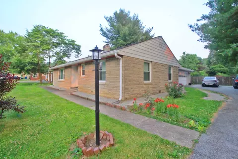 61 W Banta Rd, Indianapolis, IN 46217
