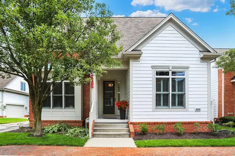 8179 Penn Pl, Indianapolis, IN 46250