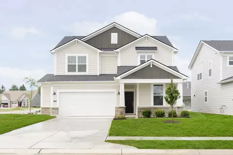 5270 Oak Knoll Dr, Whitestown, IN 46075