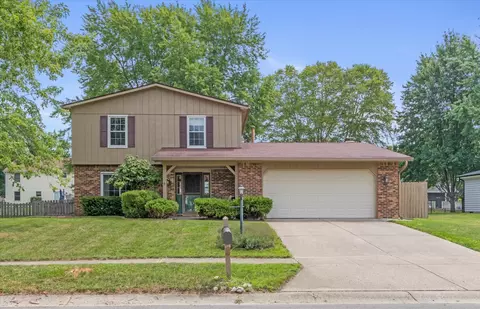 12001 Corbin Dr, Fishers, IN 46038