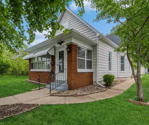 27 Rose Ave, Terre Haute, IN 47803