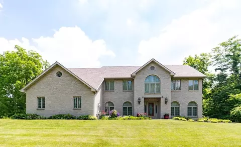 2084 Deer Run Dr, New Castle, IN 47362