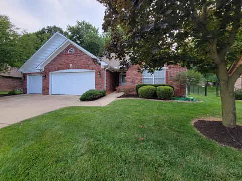 7902 Islay Rd, Indianapolis, IN 46217