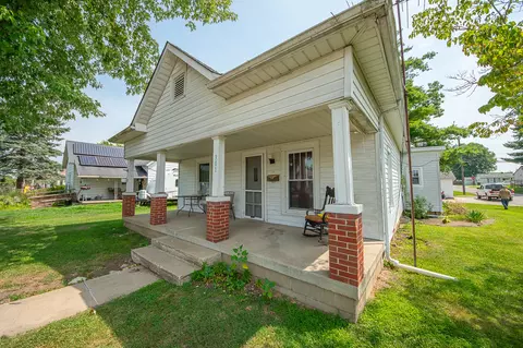 301 N Clay St, Edinburgh, IN 46124