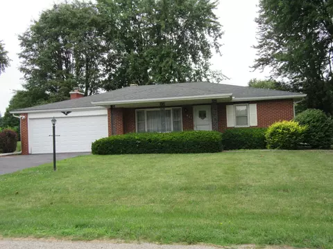 421 N Cadillac Dr, Crawfordsville, IN 47933