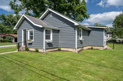 799 Rockville Rd, Greencastle, IN 46135