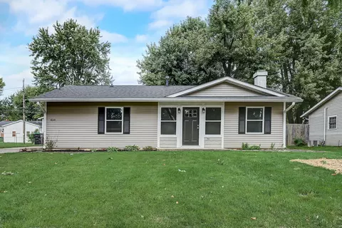 458 Parkview Dr, Whiteland, IN 46184