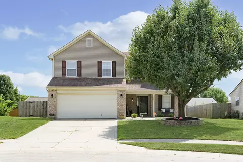 1147 Grassy Creek Cir, Franklin, IN 46131