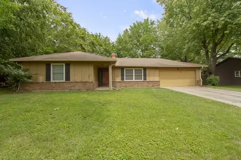 1602 Trace Ln, Indianapolis, IN 46260