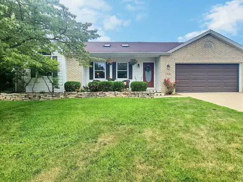 3402 Paddington Dr, Columbus, IN 47203
