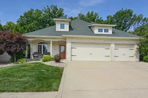 3320 Nottinghill Cir, Plainfield, IN 46168