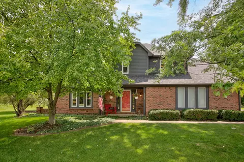 8195 La Habra Cir, Indianapolis, IN 46236