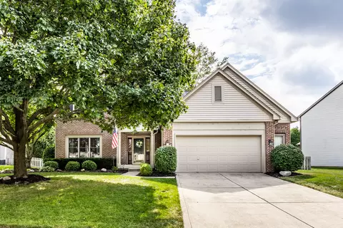 10225 Seagrave Dr, Fishers, IN 46037