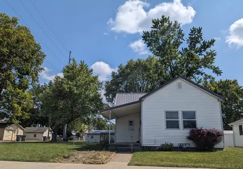 124 S Pearl St, Rushville, IN 46173