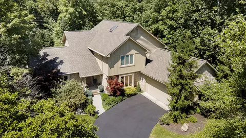 9698 Decatur Dr, Indianapolis, IN 46256