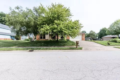 858 Brookside Ln, Plainfield, IN 46168 photo 4