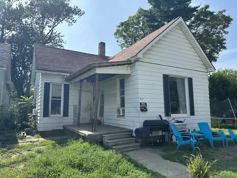 311 S 16th St, Terre Haute, IN 47807