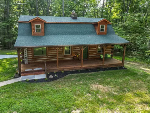 2905 N Pierce Dr, Solsberry, IN 47459