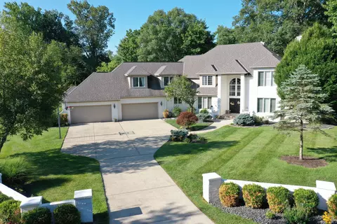 133 Red Oak Dr, Batesville, IN 47006