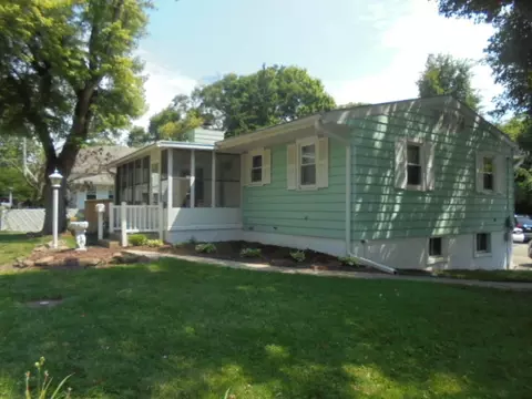 616 S Brittain Ave, Muncie, IN 47303