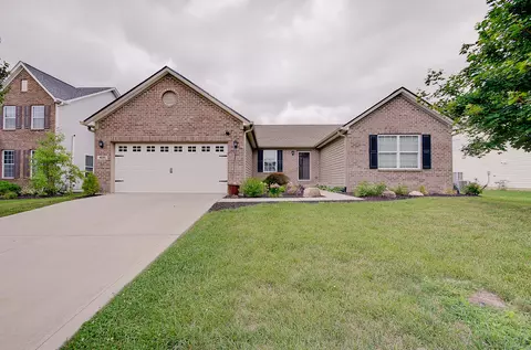 439 Plainville Dr, Westfield, IN 46074