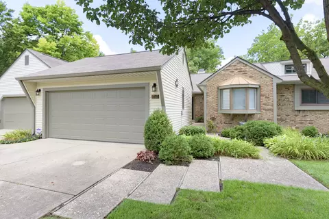 1716 Creekside Ln W, Carmel, IN 46032