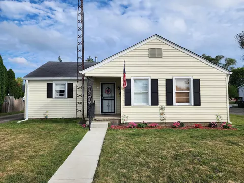 410 Pearl St, Fortville, IN 46040