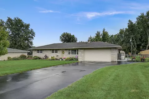 135 E Hickory Ln, Indianapolis, IN 46227