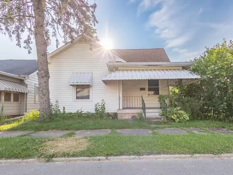 632 Elm St, Shelbyville, IN 46176