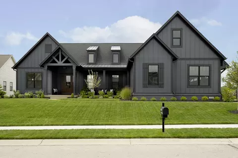 18296 Lakes End Dr, Westfield, IN 46074