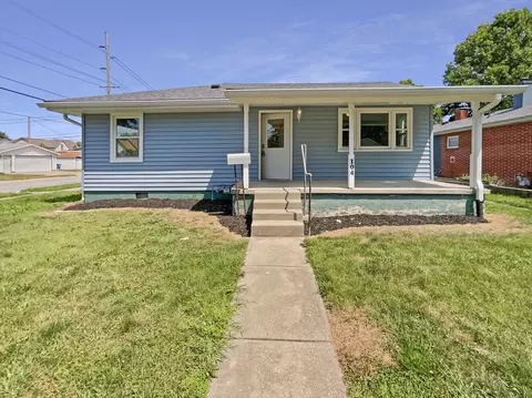 104 Fairfield Dr, Shelbyville, IN 46176