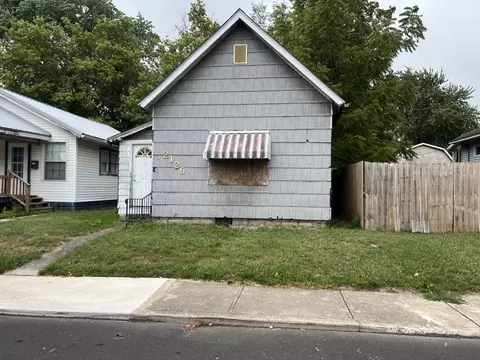 2126 Noble St, Anderson, IN 46016