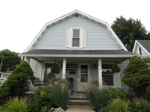 907 E Market St, Crawfordsville, IN 47933