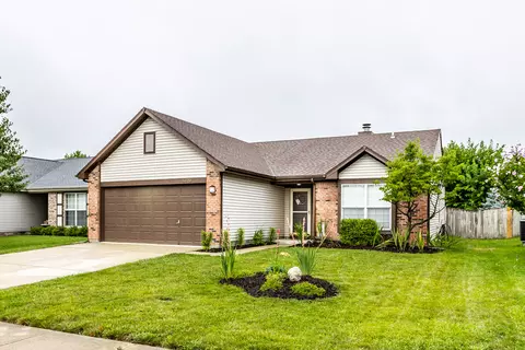 5320 Rocky Mountain Dr, Indianapolis, IN 46237