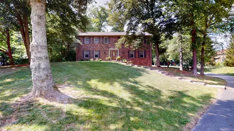 3270 Waverly Dr, Richmond, IN 47374