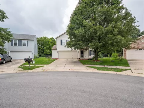 14350 Holly Berry Cir, Fishers, IN 46038