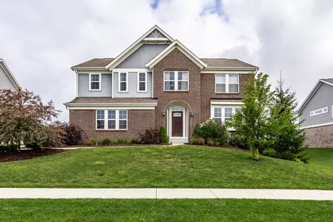 8652 N Tanglewood Cir, Mccordsville, IN 46055
