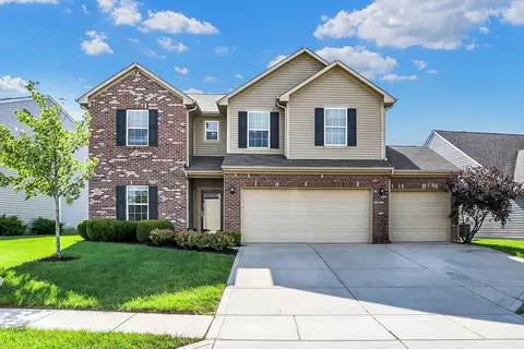 11833 Fawn Crest Dr, Indianapolis, IN 46235