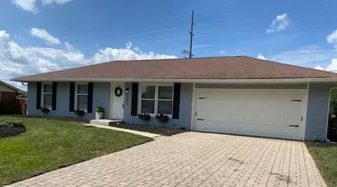 3060 Seneca Ct, Columbus, IN 47203
