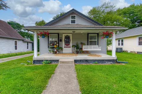 248 N Meridian St, Greenwood, IN 46143