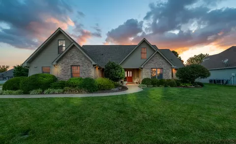 5052 Par 4 Ln, Terre Haute, IN 47802