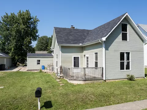 105 E Vine St, Liberty, IN 47353