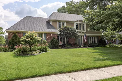 1438 Queensborough Dr, Carmel, IN 46033