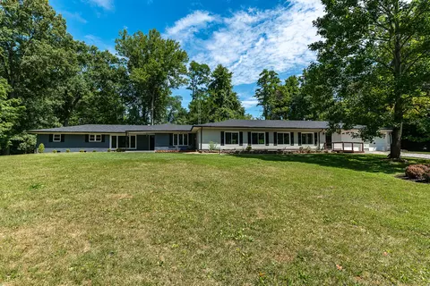 100 Spring Heights Dr, North Vernon, IN 47265