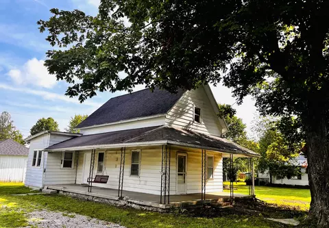 202 Baker St, Sulphur Springs, IN 47388
